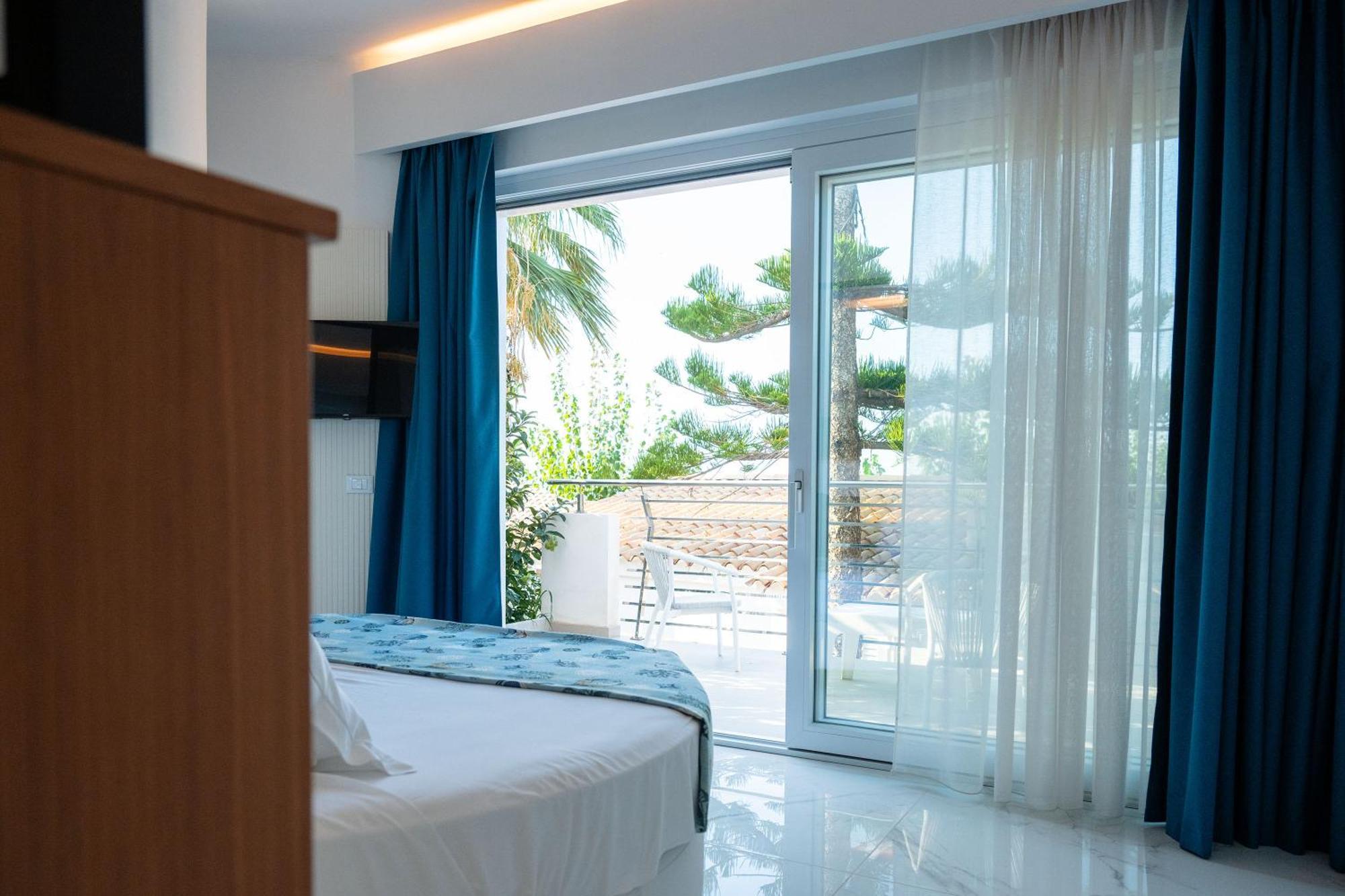 Hotel Villaggio Stromboli 4*